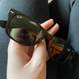 Black classic ray ban wayfarers rayban sunglasses